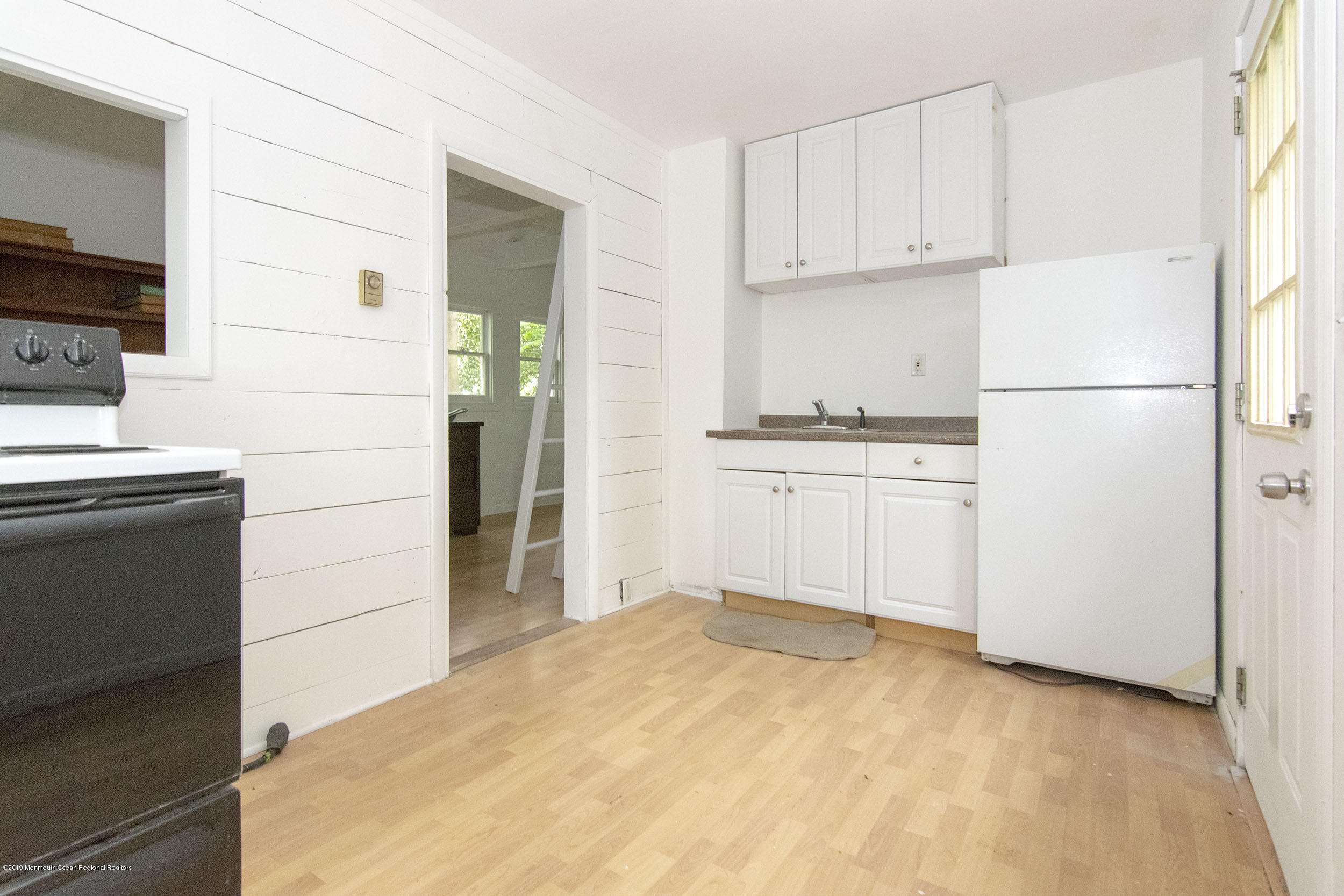 108 Harding Road Red Bank, NJ 07701 - Photo 21 of 22 Cottage 3