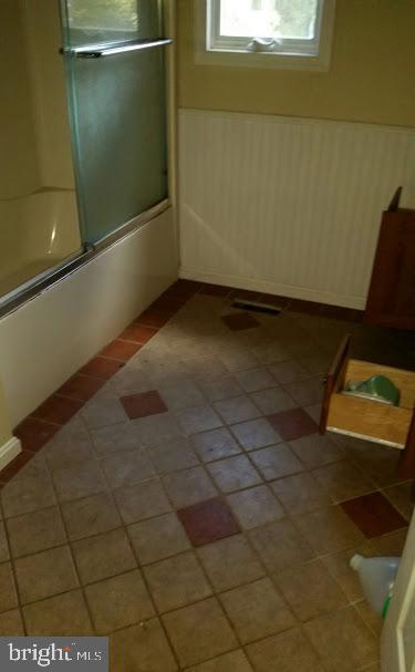 4321 Hoffmanville Road Manchester, MD 21102 - Photo 11 of 19 Bathroom