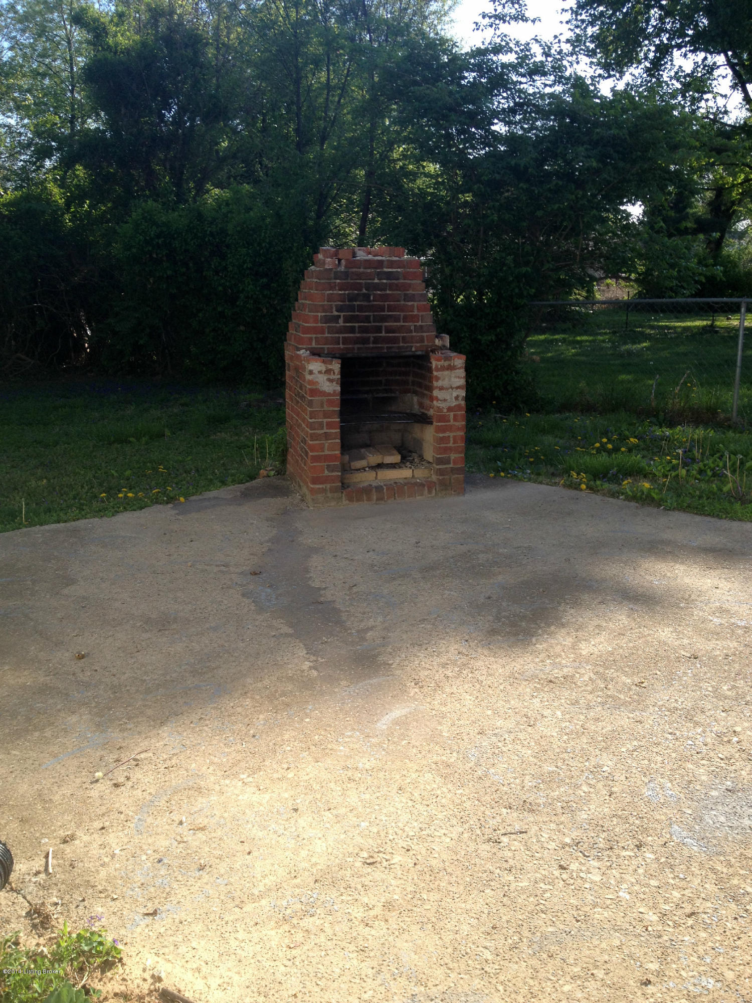 5302 Rural Way Louisville, KY 40218 - Photo 11 of 12 FotoFlexer_Photo11