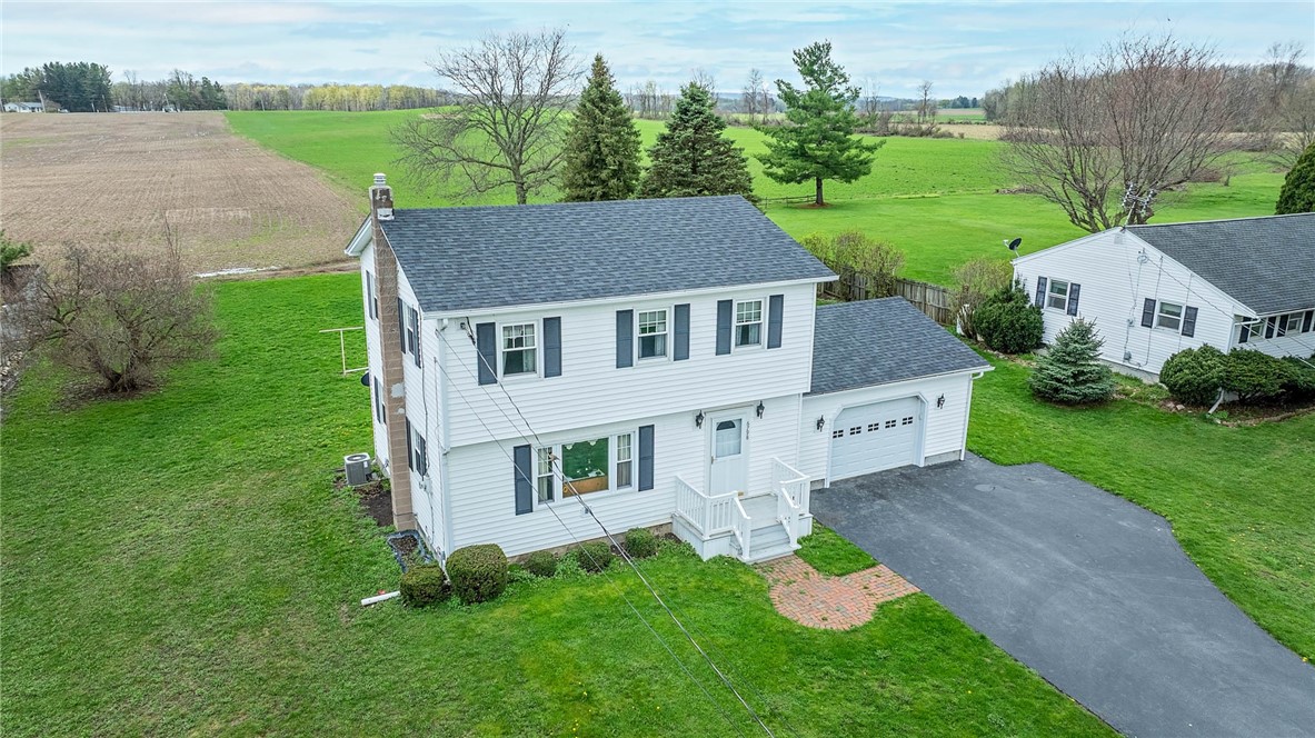 6798 Wescott Road Le Roy, NY 14143 - Photo 3 of 33