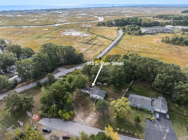 $500,000 | 312 South Main Street, Seabrook, NH 03874