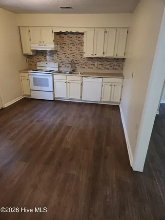 $1,100 | 477 Huntingridge Road, Unit B, Greenville, NC 27834
