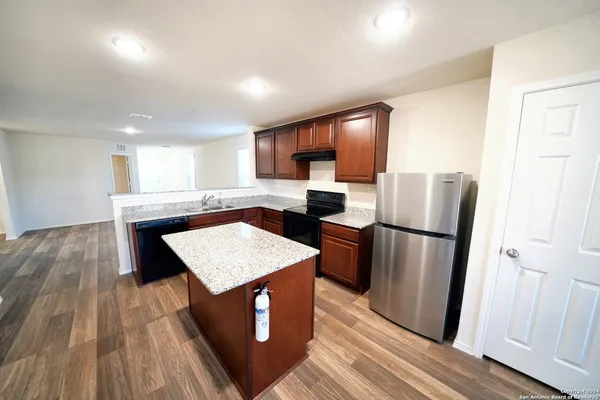 $1,575 | 815 Retama Pass, San Antonio, TX 78220