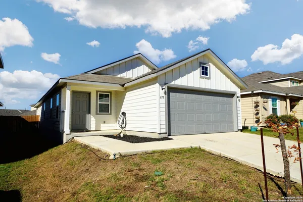 $1,575 | 815 Retama Pass, San Antonio, TX 78220