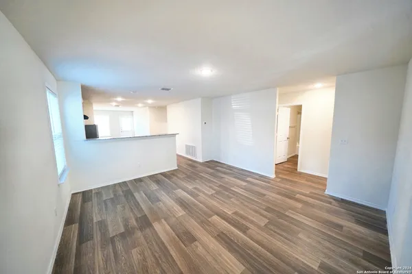 $1,575 | 815 Retama Pass, San Antonio, TX 78220