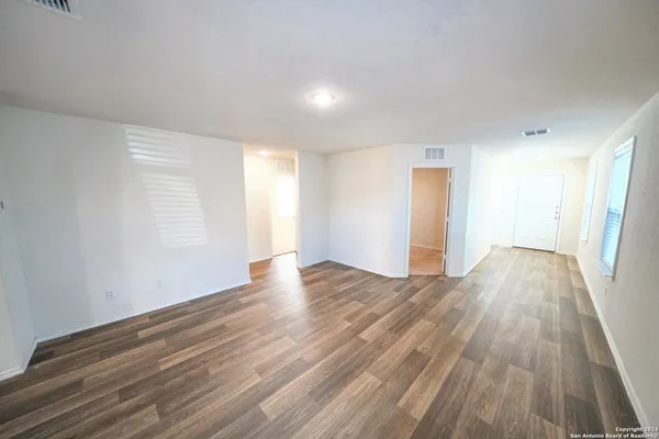 $1,575 | 815 Retama Pass, San Antonio, TX 78220