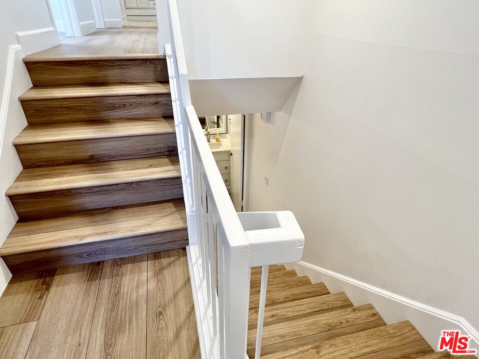 13218 Fiji Way, Unit B Marina del Rey, CA 90292 - Photo 37 of 63 a view of entryway