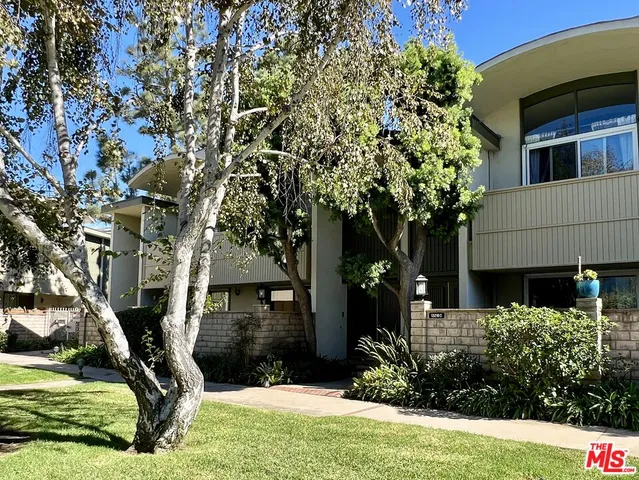 $5,750 | 13218 Fiji Way, Unit B, Marina del Rey, CA 90292