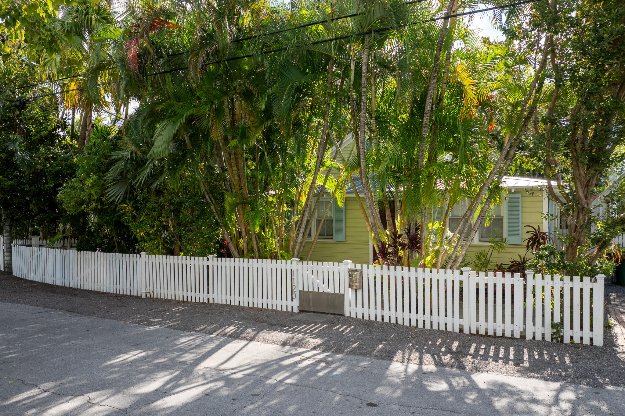 1120 Seminary Street Key West, FL 33040 - Photo 39 of 42 Front of Home