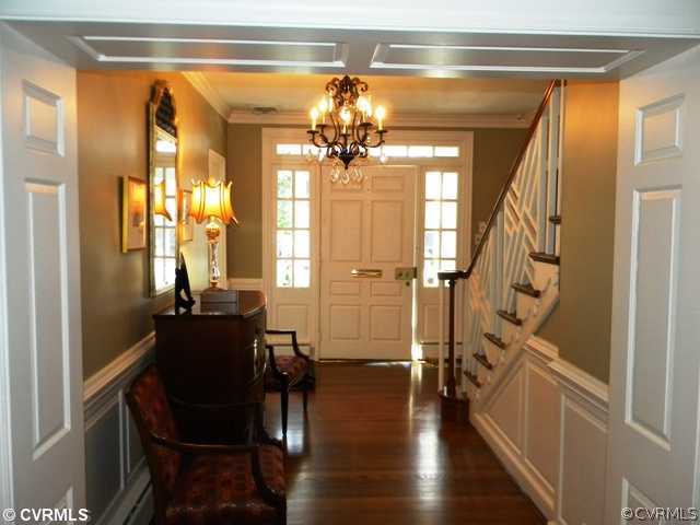 4206 Sulgrave Road Richmond, VA 23221 - Photo 2 of 12 Foyer - Entrance Hall