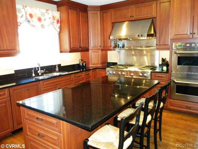 4206 Sulgrave Road Richmond, VA 23221 - Photo 7 of 12 Kitchen