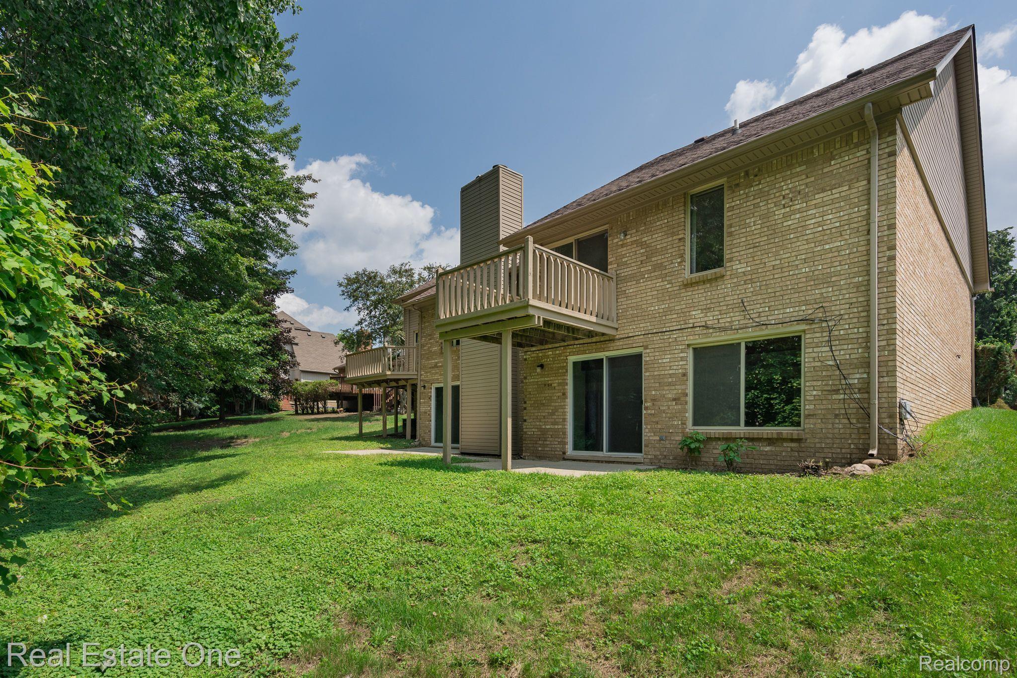 289 Rose Brier Drive Rochester, MI 48309 - Photo 39 of 42 Gallery Image 39