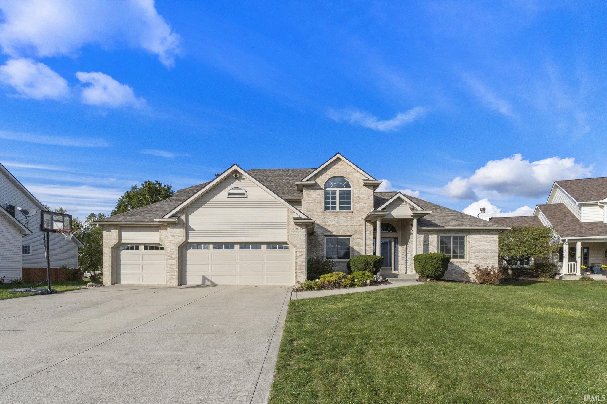 1034 Pointed Reef Way Fort Wayne, IN 46845 - Photo 1 of 32 Gallery Image 1