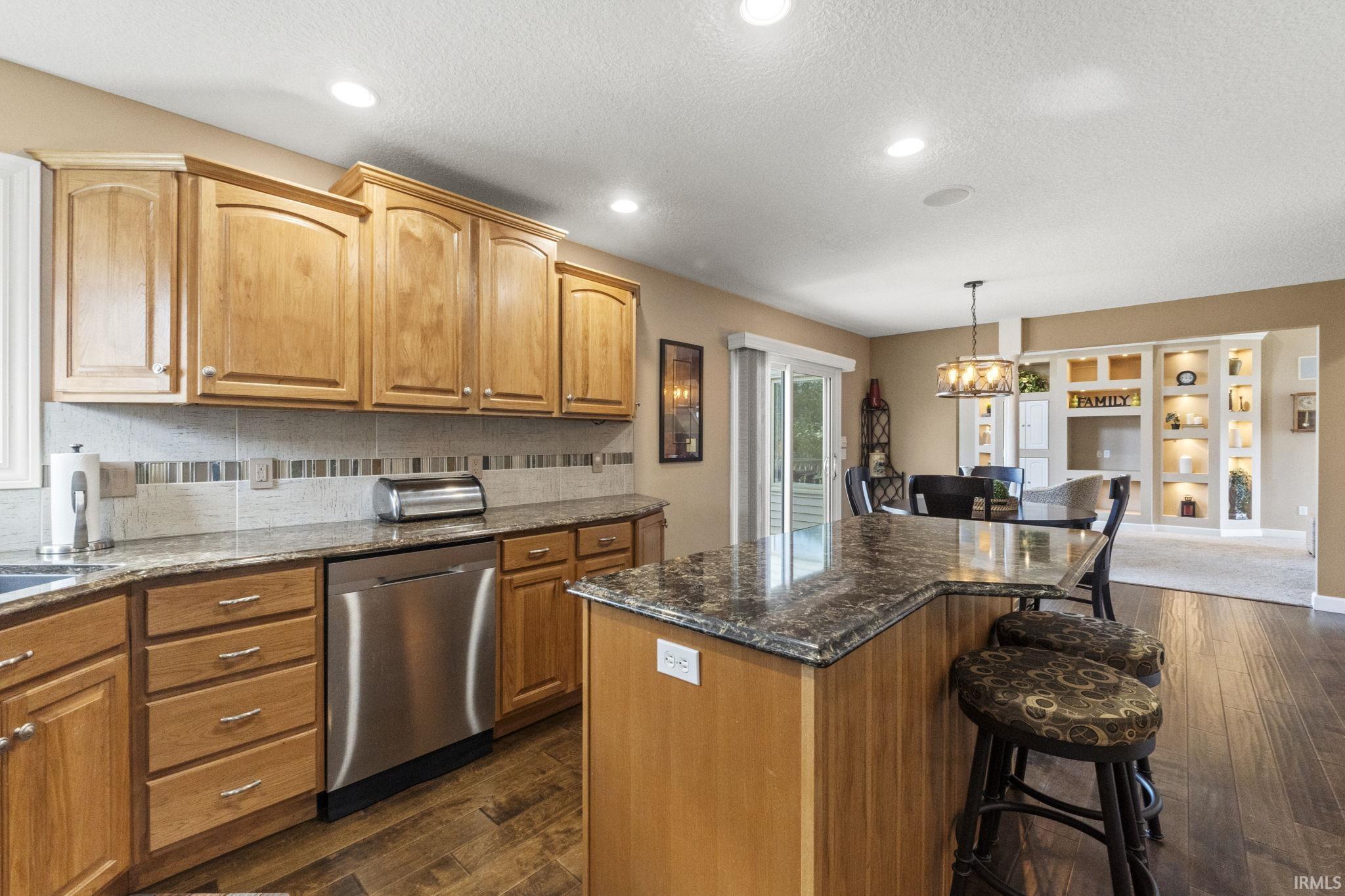 1034 Pointed Reef Way Fort Wayne, IN 46845 - Photo 11 of 32 Gallery Image 11
