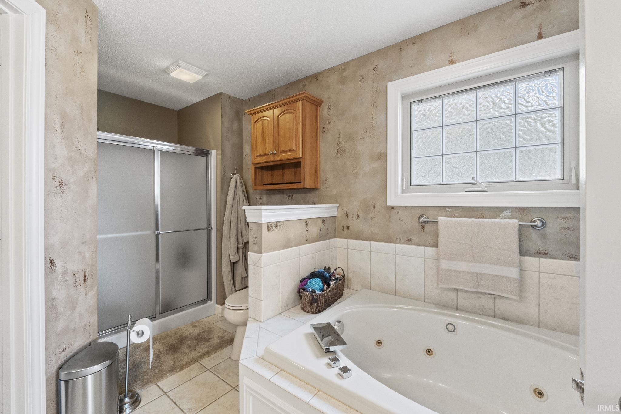 1034 Pointed Reef Way Fort Wayne, IN 46845 - Photo 15 of 32 Gallery Image 15