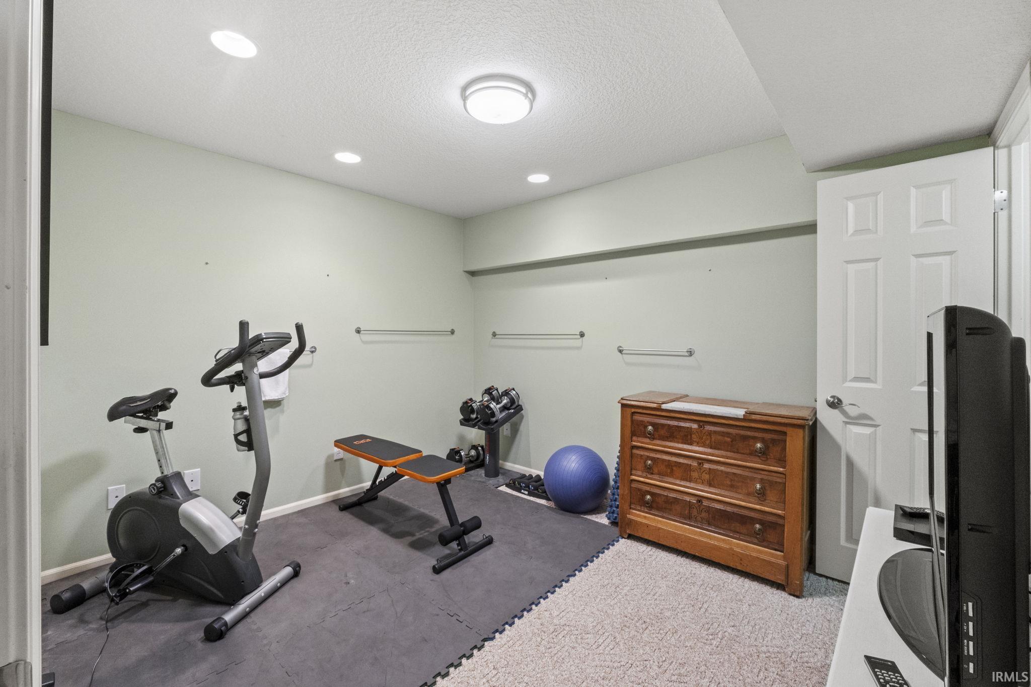 1034 Pointed Reef Way Fort Wayne, IN 46845 - Photo 22 of 32 Gallery Image 22