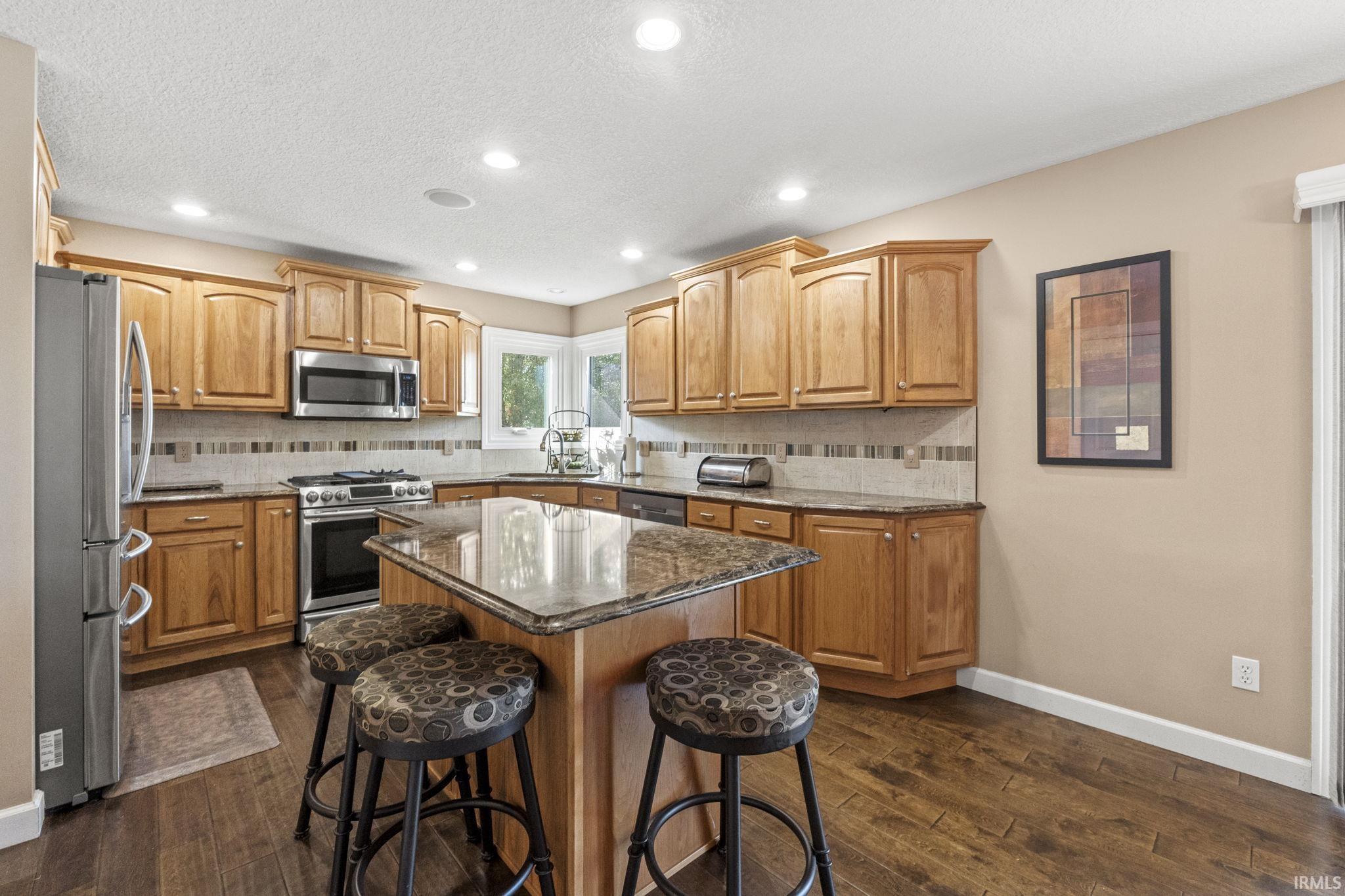 1034 Pointed Reef Way Fort Wayne, IN 46845 - Photo 8 of 32 Gallery Image 8