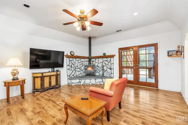 $899,900 | Undisclosed Address, Bakersfield, CA 93313