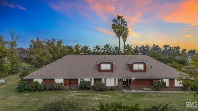 $899,900 | Undisclosed Address, Bakersfield, CA 93313