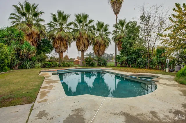 $899,900 | Undisclosed Address, Bakersfield, CA 93313