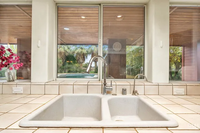 $899,900 | Undisclosed Address, Bakersfield, CA 93313