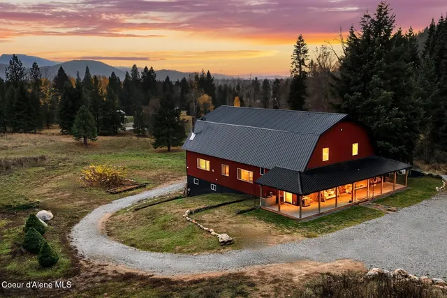 $895,000 | 467 Manley Creek Road, Laclede, ID 83841