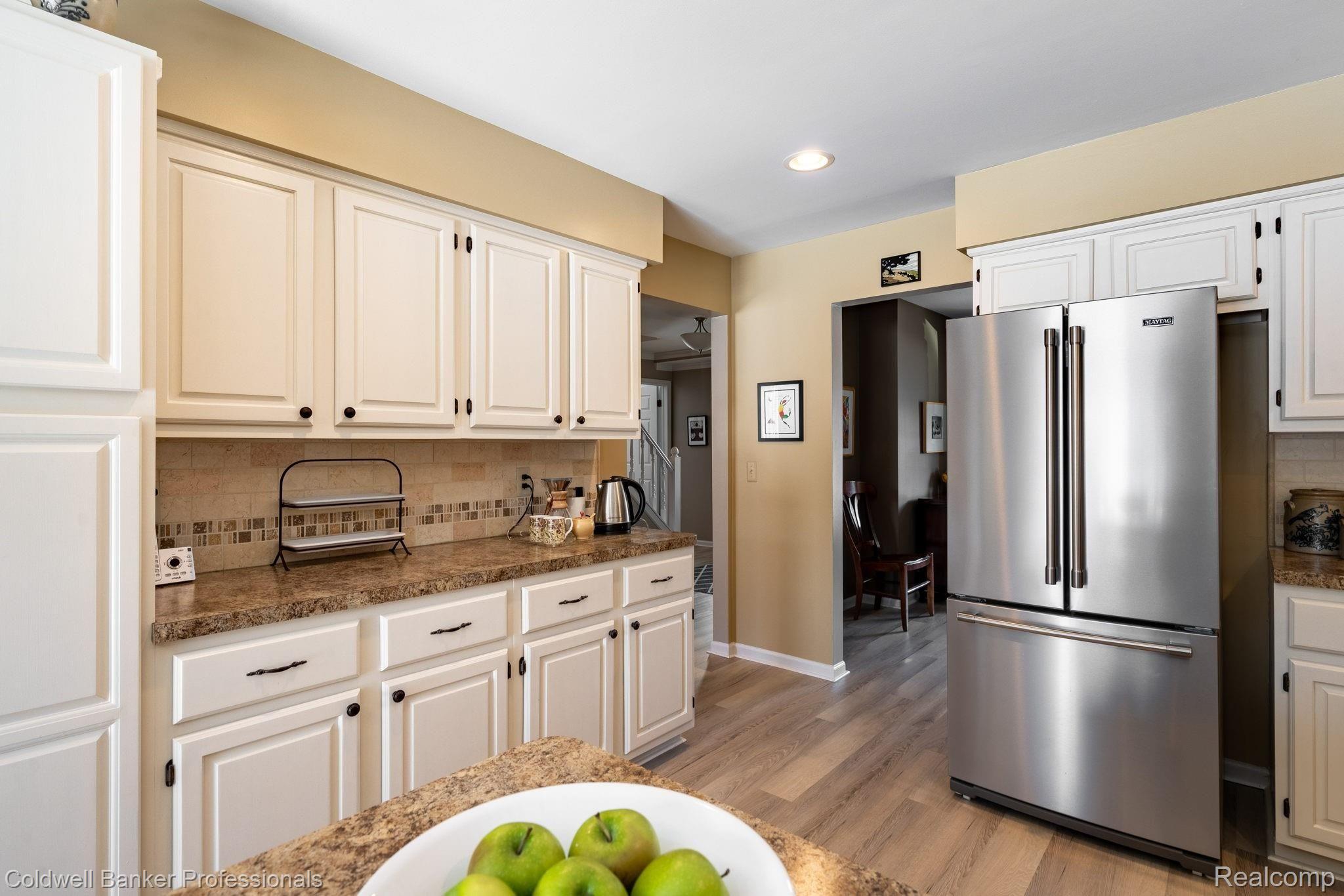 635 Snowmass Drive Rochester, MI 48309 - Photo 9 of 27 635-Snowmass-Dr-Kitchen 3.jpg