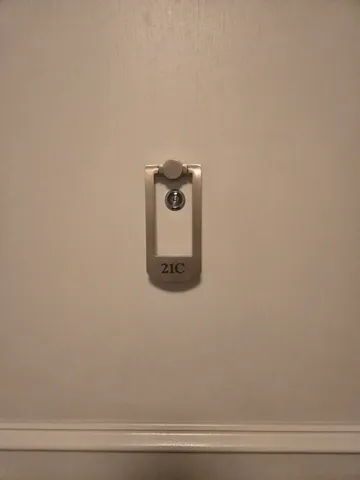 $3,500 | 40 East Cedar Street, Unit 21C, Chicago, IL 60611