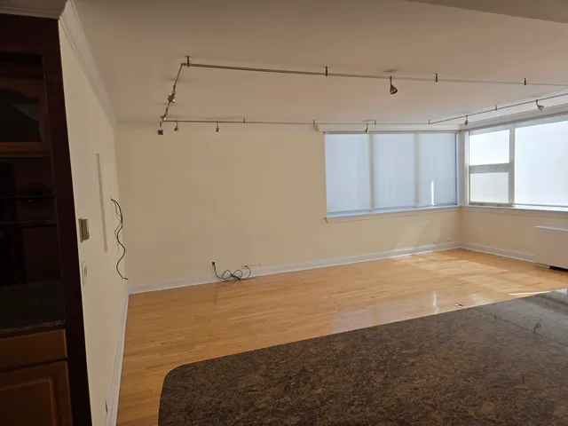 $3,500 | 40 East Cedar Street, Unit 21C, Chicago, IL 60611