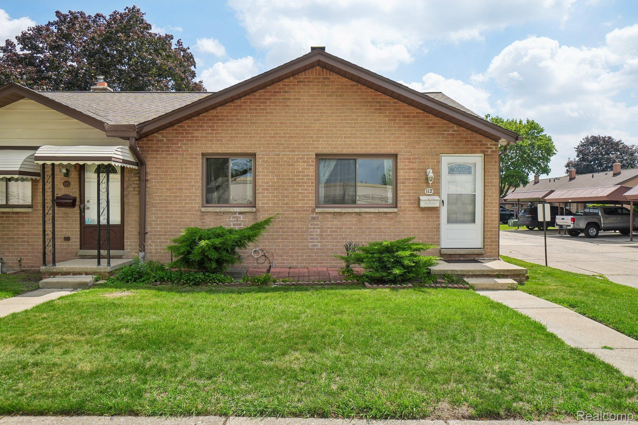 8401 18 18 Mile Road, Unit 112 Sterling Heights, MI 48313 - Photo 3 of 25 1-web-or-mls-Eighteen Mile Rd 112-S0107-001.jpg