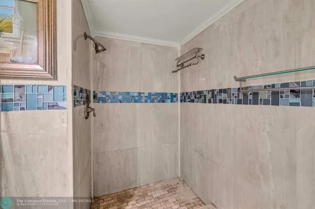 a view of a walk in closet