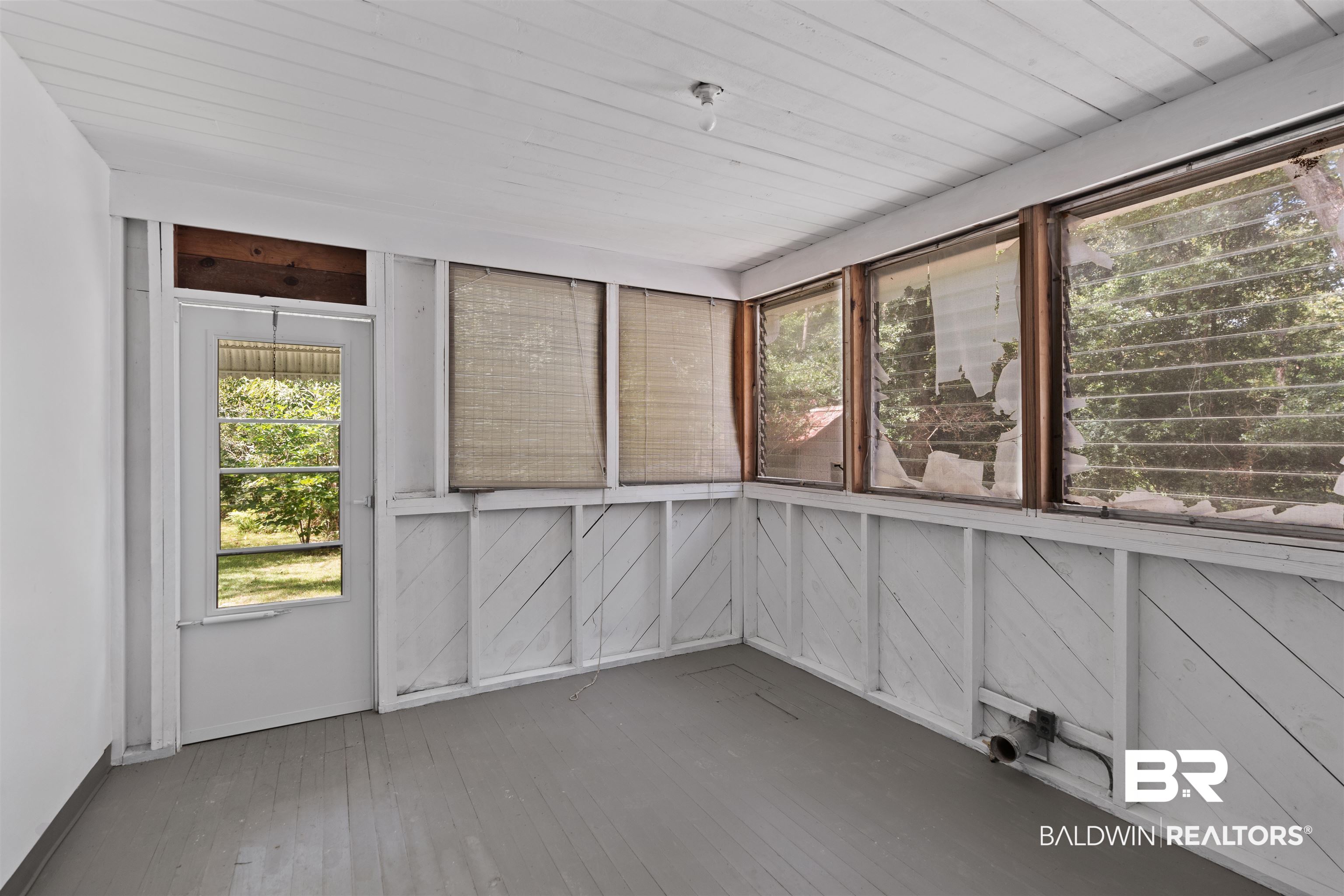 2126 Barron Place Mobile, AL 36605 - Photo 23 of 33 View of unfurnished sunroom