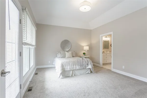 $539,900 | 243 Bretlyn Circle, Brighton, NY 14618