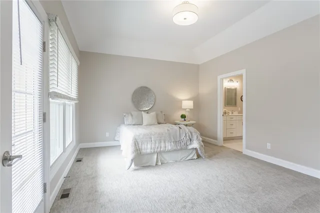 $539,900 | 243 Bretlyn Circle, Brighton, NY 14618