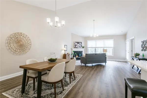 $539,900 | 243 Bretlyn Circle, Brighton, NY 14618