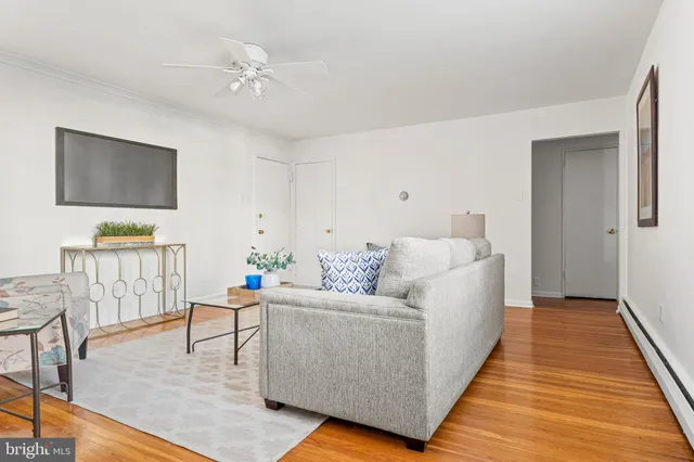 $249,900 | 383 Lakeside Road, Unit 105, Ardmore, PA 19003