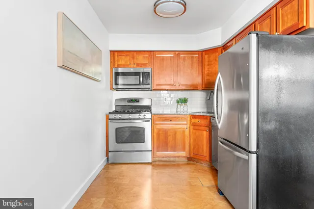 $249,900 | 383 Lakeside Road, Unit 105, Ardmore, PA 19003