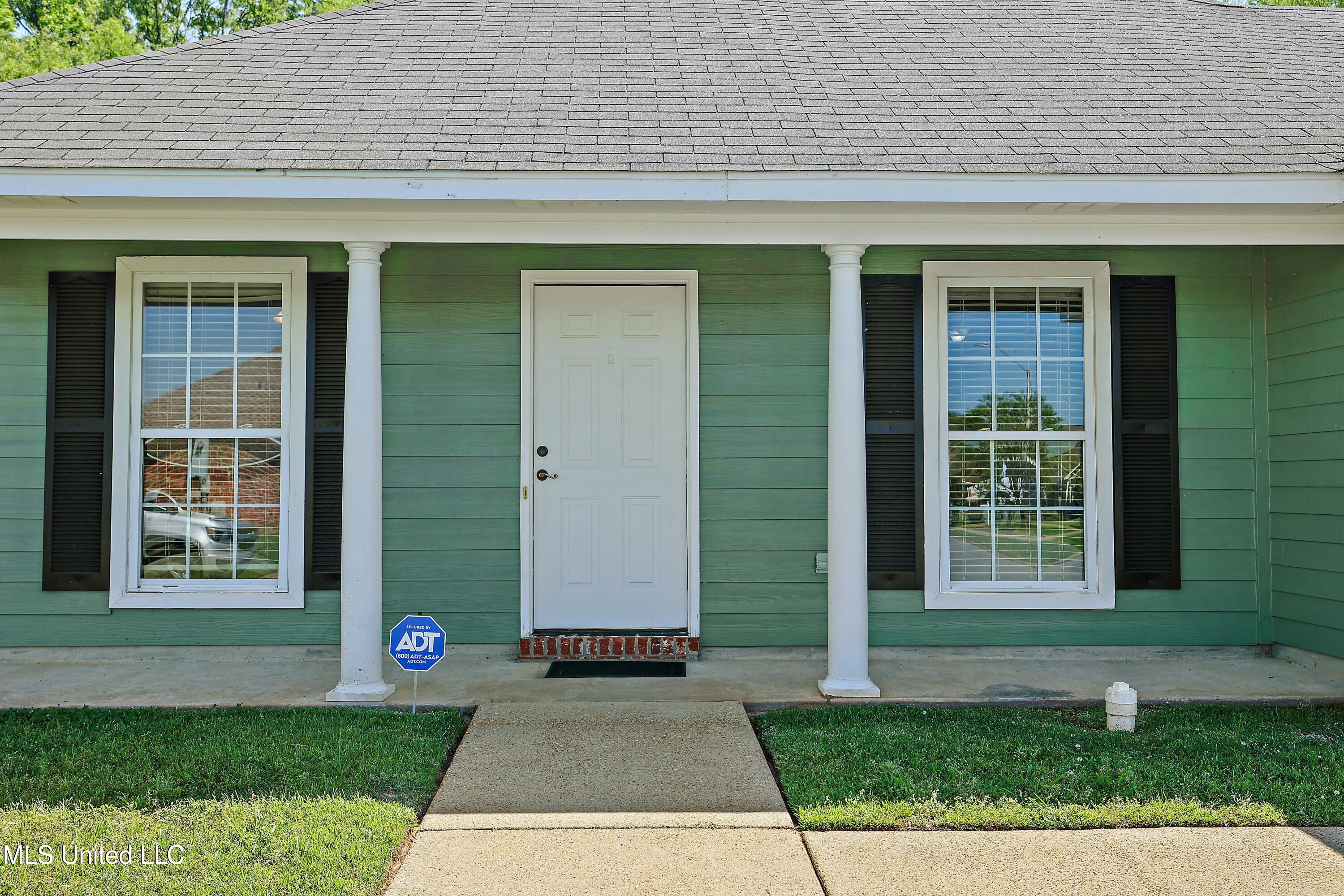 132 Cedar Spring Circle Pearl, MS 39208 - Photo 3 of 21 tempImage9yOWHV