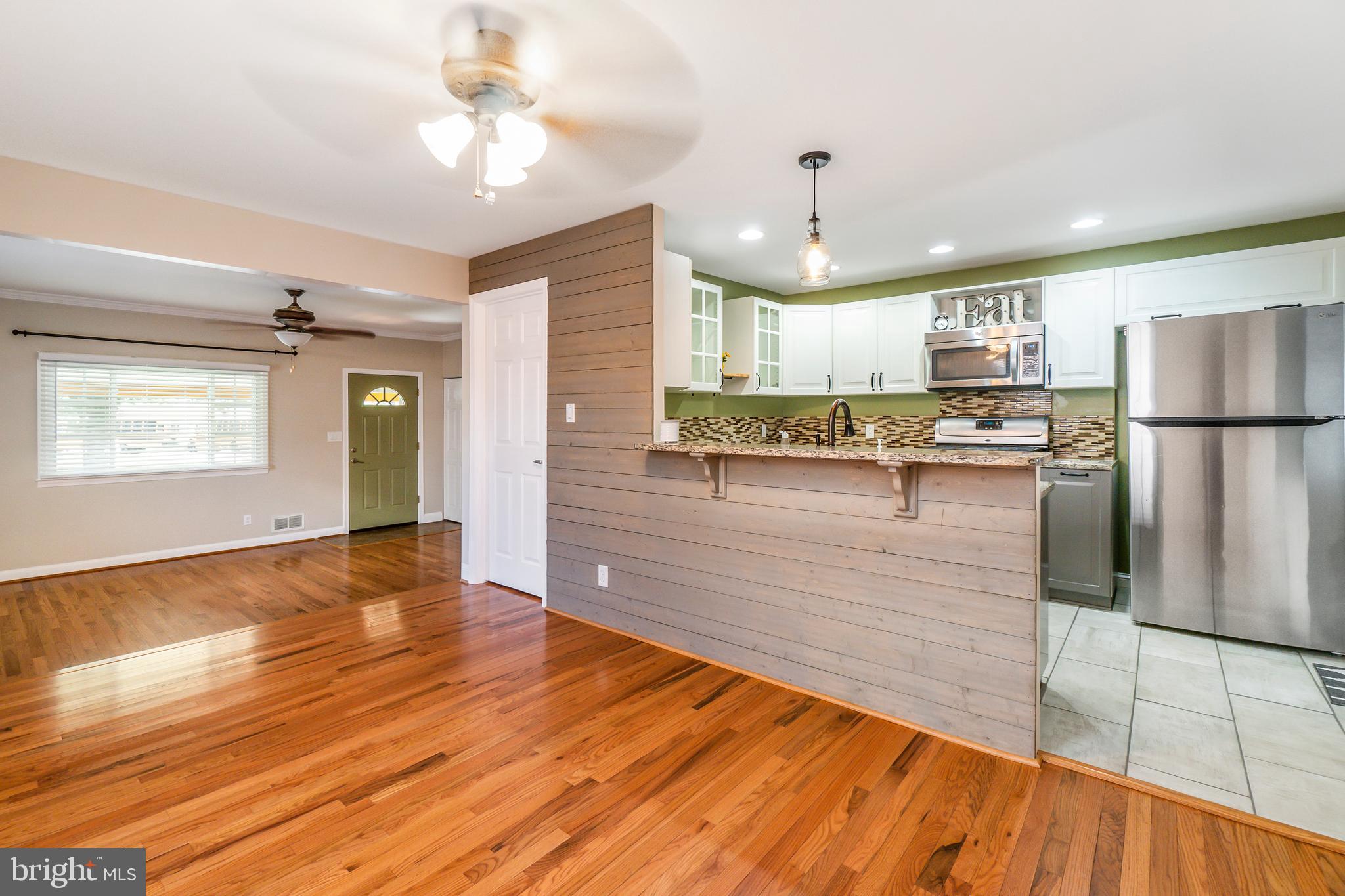 8257 Del Haven Road Baltimore, MD 21222 - Photo 16 of 36