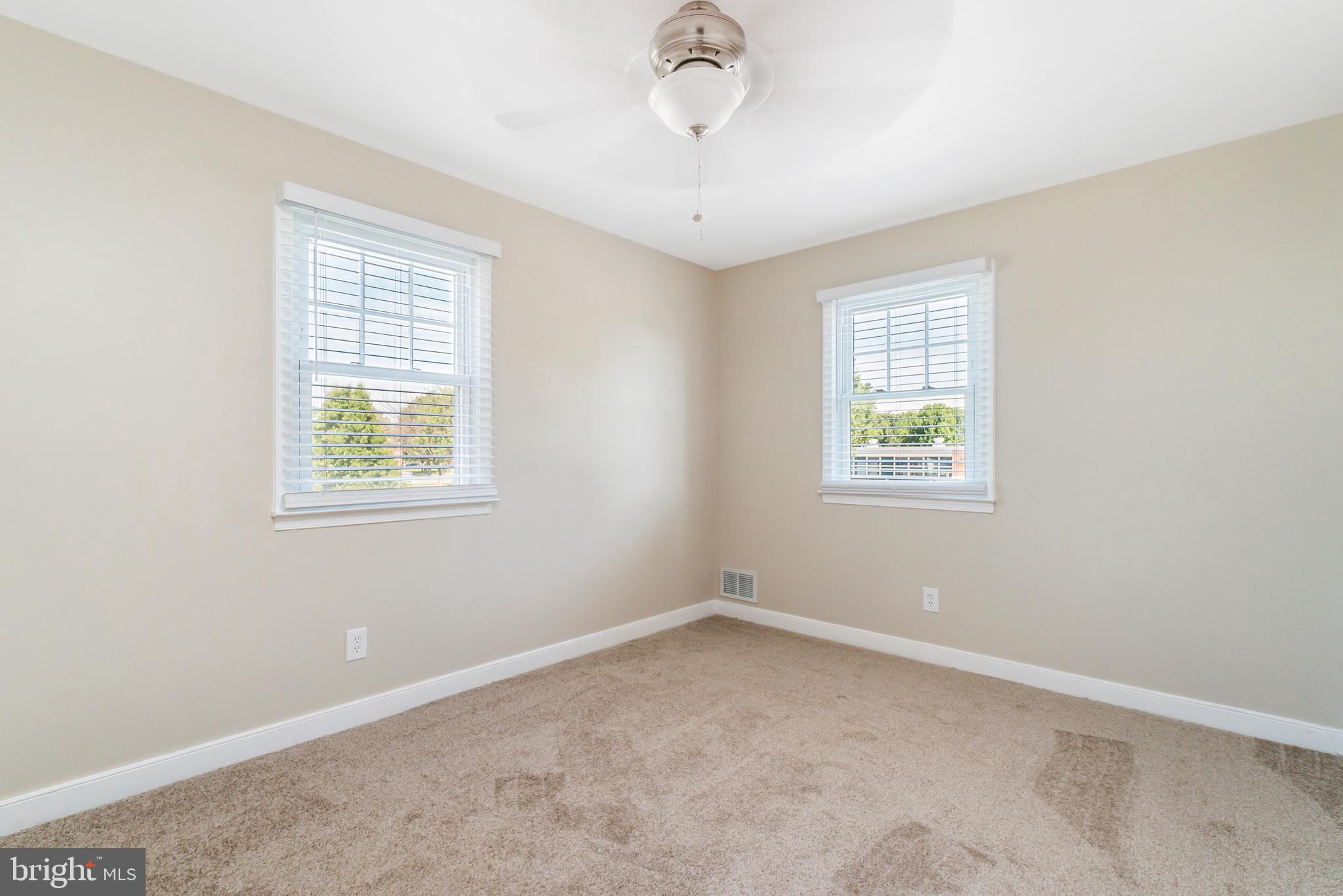 8257 Del Haven Road Baltimore, MD 21222 - Photo 33 of 36