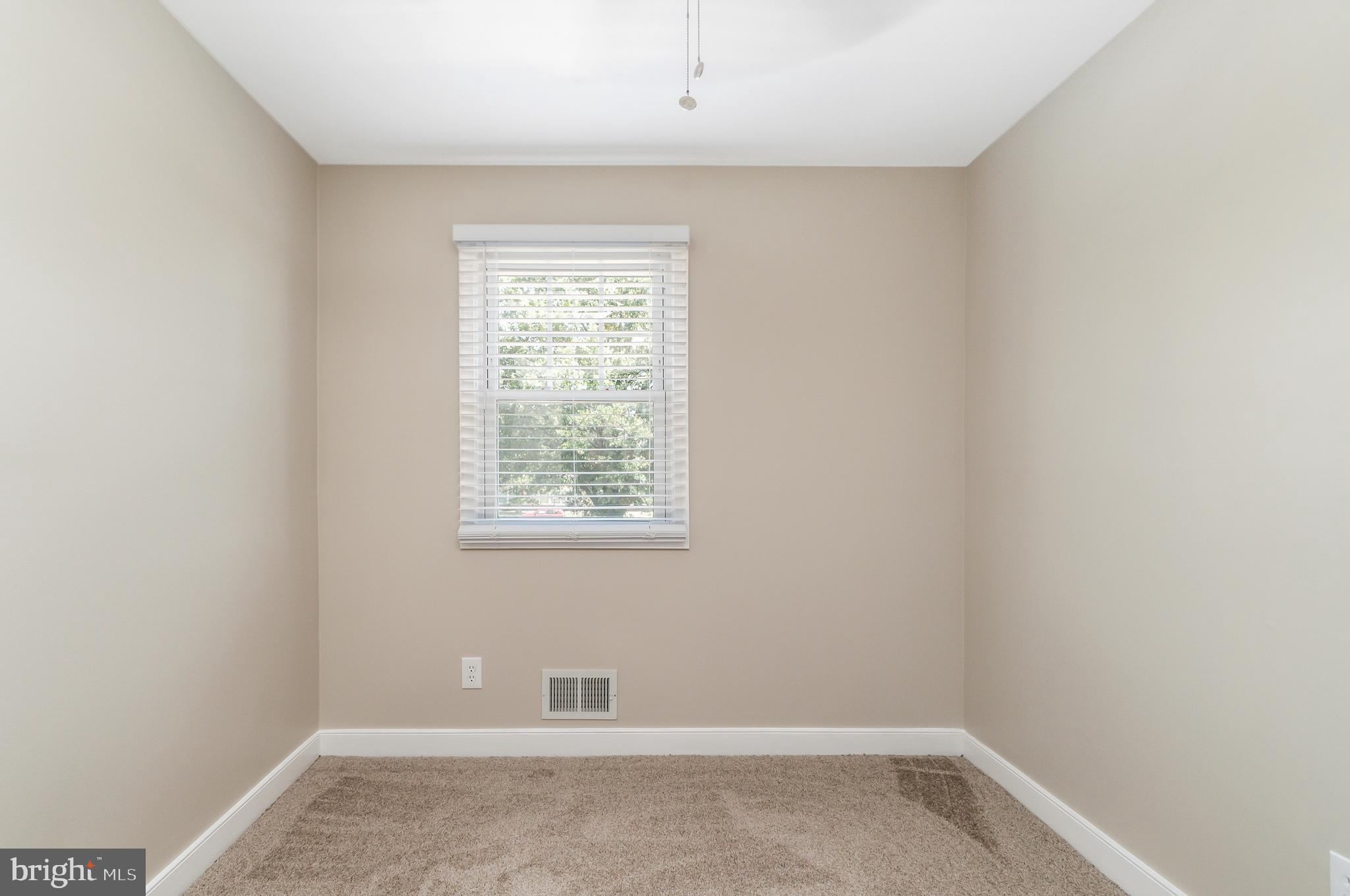 8257 Del Haven Road Baltimore, MD 21222 - Photo 35 of 36