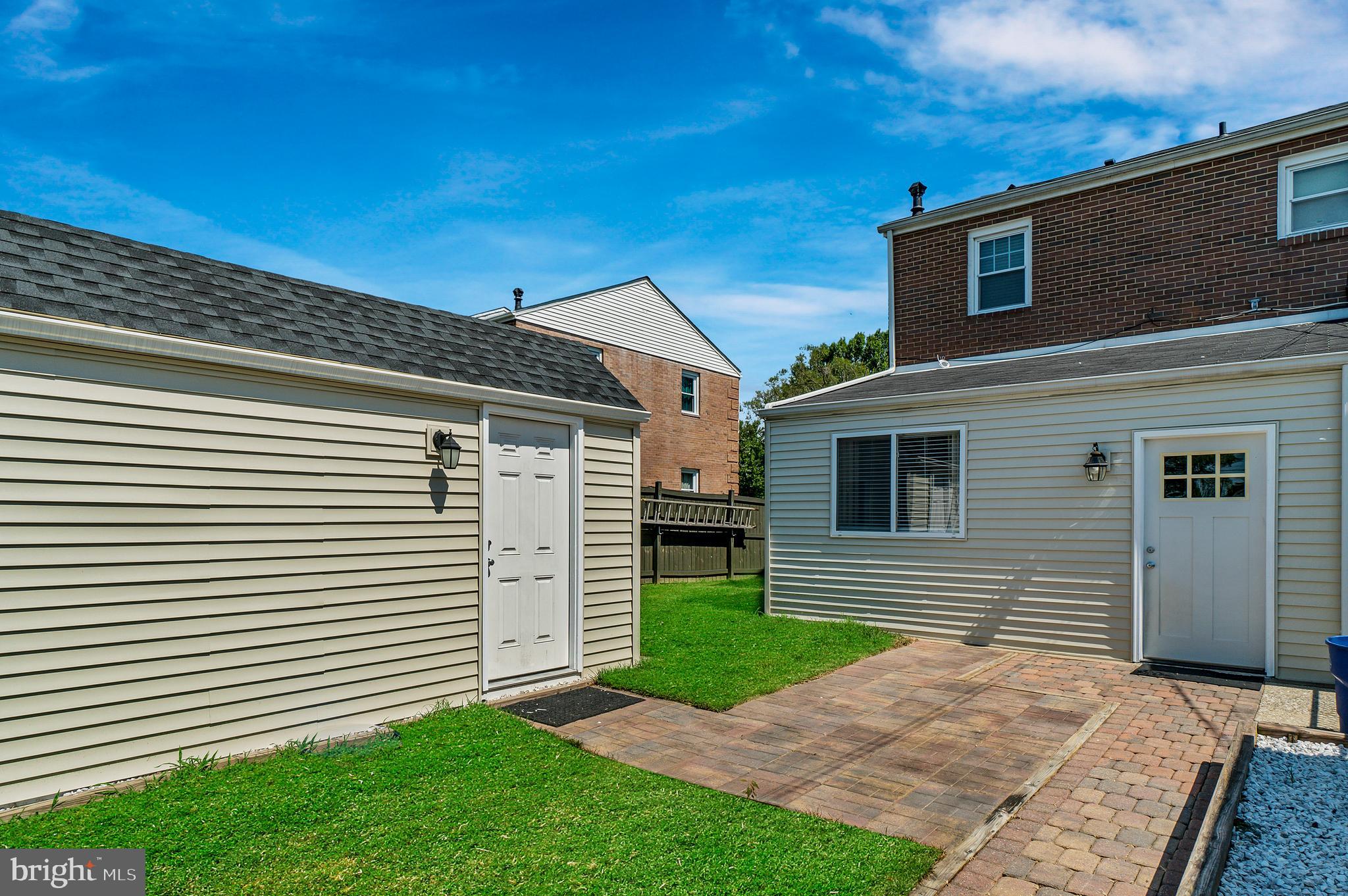 8257 Del Haven Road Baltimore, MD 21222 - Photo 6 of 36