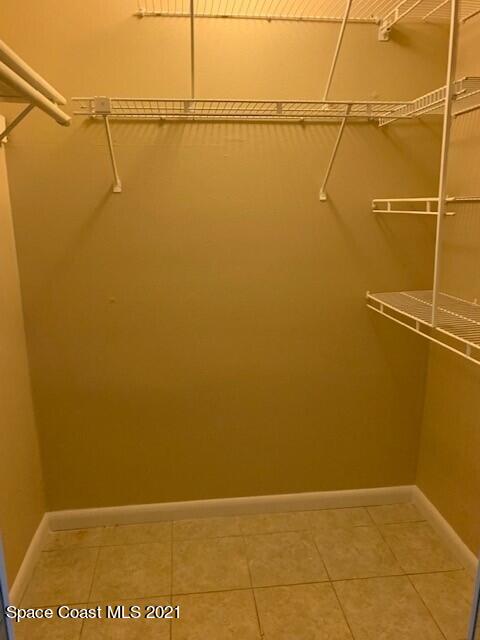 381 Myrtlewood Road Melbourne, FL 32940 - Photo 24 of 31 a view of a bathroom