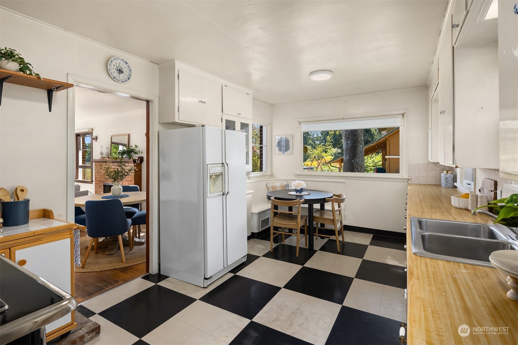 15588 Virginia Point Road Northeast Poulsbo, WA 98370 - Photo 13 of 40 Gallery Image 13