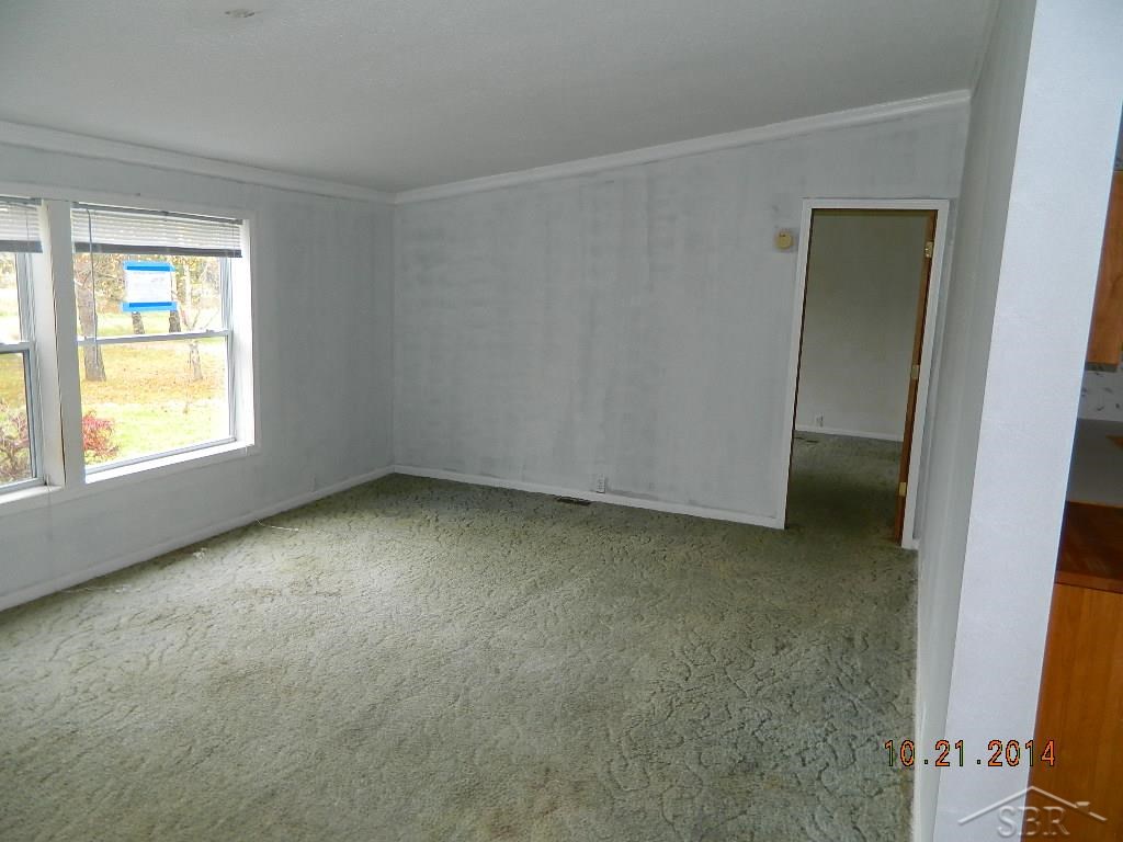 4200 South Merrill Road Merrill, MI 48637 - Photo 6 of 6 31218693-5.JPG