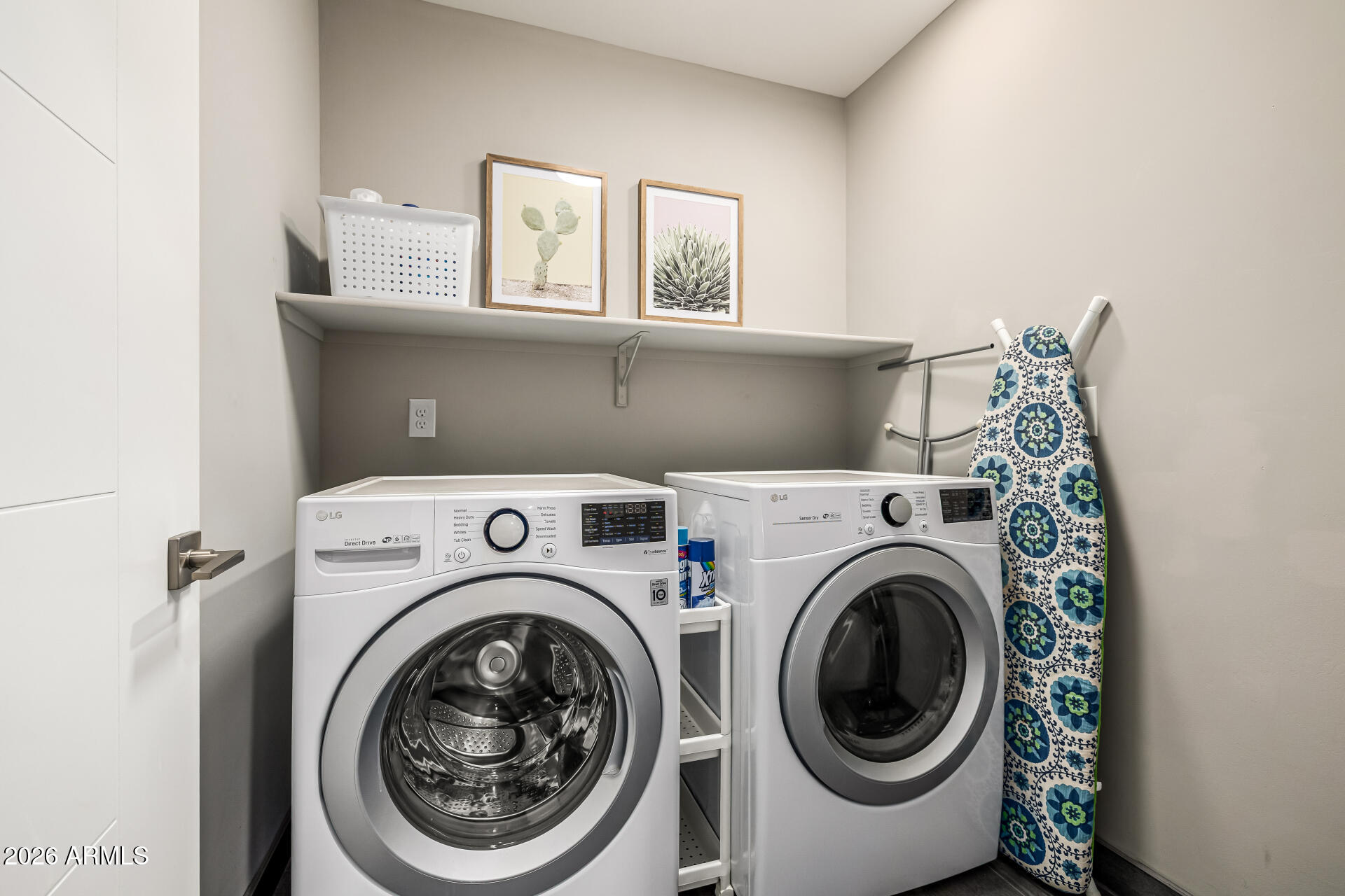 6726 North 11th Street Phoenix, AZ 85014 - Photo 41 of 49 a utility room with dryer and washer