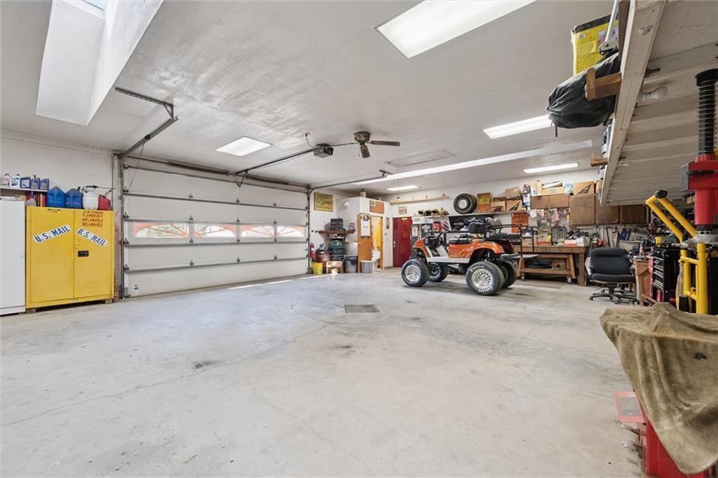 2444-2448 Dayton Road Dayton, PA 16222 - Photo 28 of 33 detached garage
