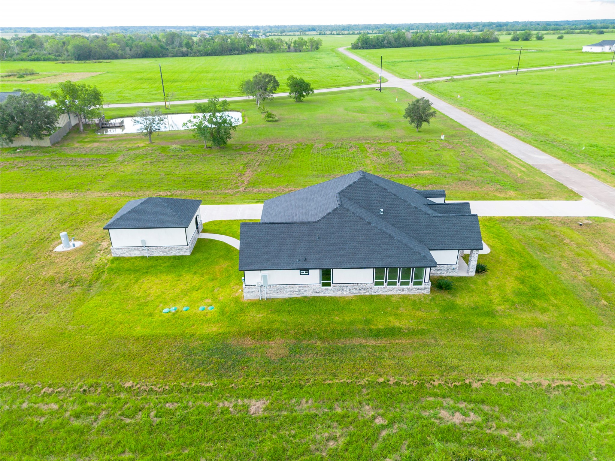 395 Brahman Trail Angleton, TX 77515 - Photo 28 of 31