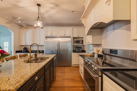 $1,850,000 | 1000 Norfleet Drive, Nashville, TN 37220