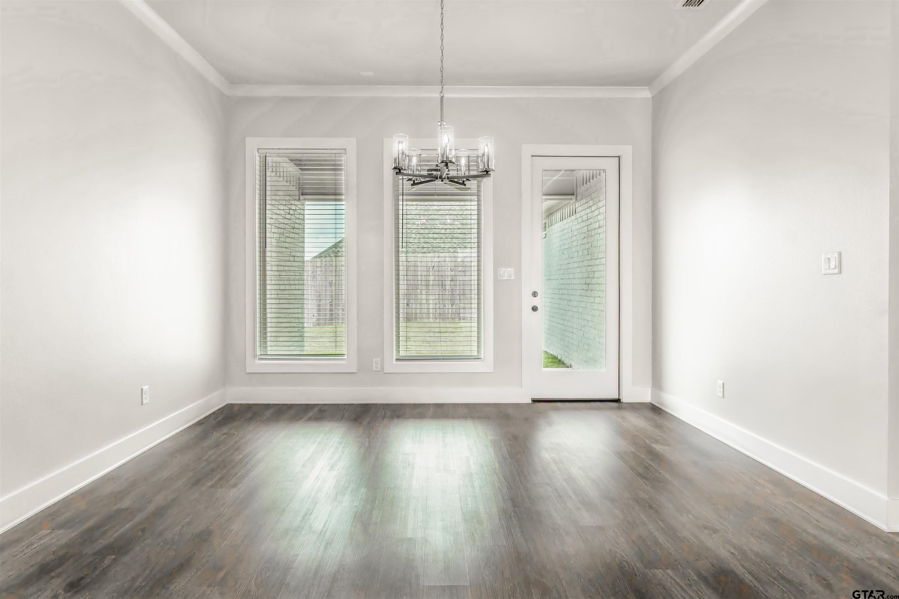 7013 Hillside Avenue Tyler, TX 75707 - Photo 11 of 37